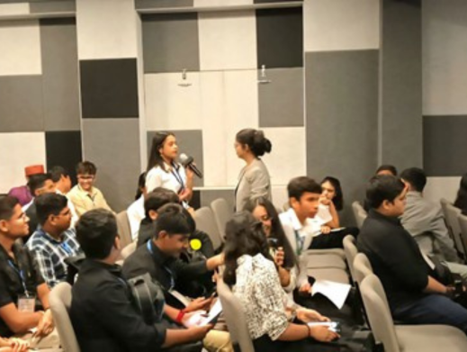 Encouraging Young Researchers: Research Awareness Session at DIS Edge School